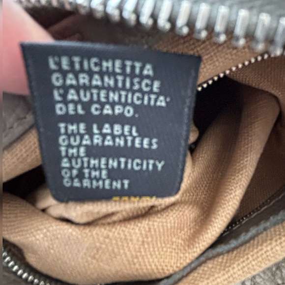 FENDI Vintage Selleria Grey/Silver Leather Crossbody Bag - Picture 13 of 15